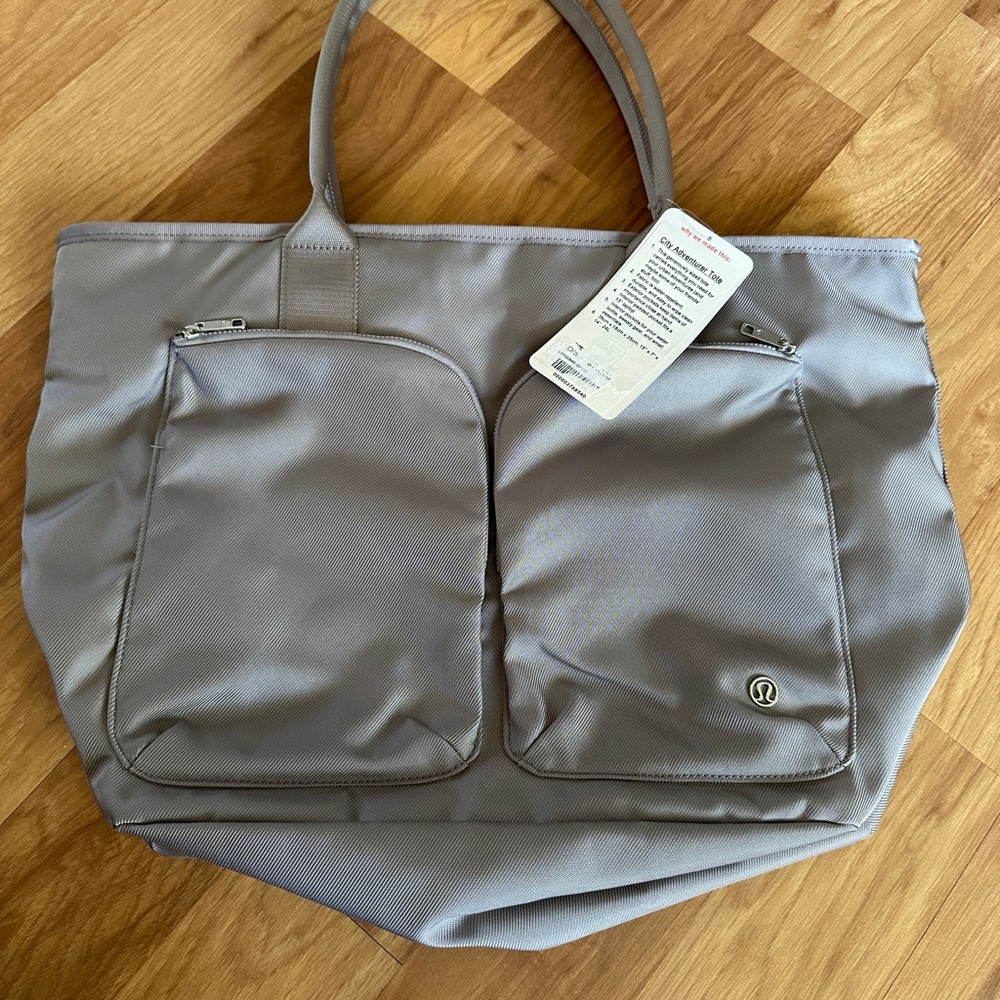 NWT Lululemon City Adventurer Tote Dark Chrome 24L - Picture 3 of 13